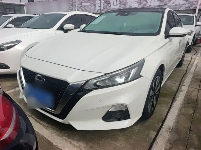Nissan Teana — Фото автомобиля 2