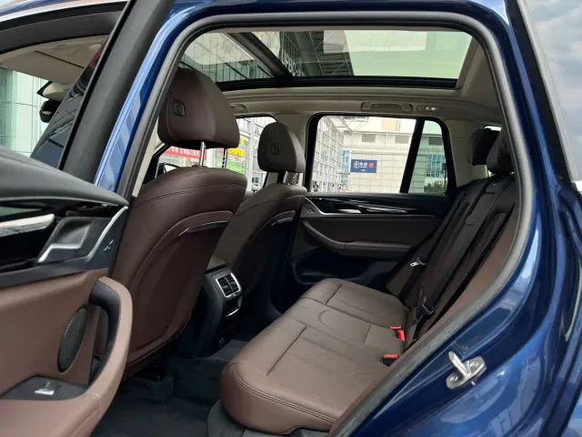 BMW BMW X3 2022 xDrive25i M Sport Package — Фото автомобиля 15