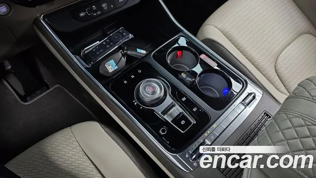 Kia Canival Новый Carnival 4 поколение Бензин 7 мест Hi-Limousine — Фото автомобиля 8
