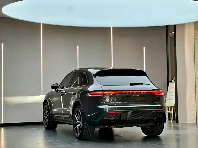Porsche Macan — Фото автомобиля 12
