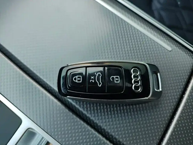 Audi A6L — Фото автомобиля 8