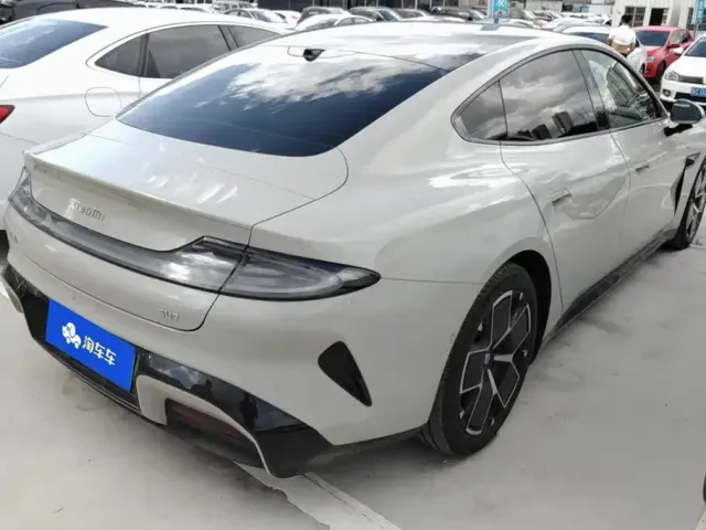 Xiaomi SU7 — Фото автомобиля 3