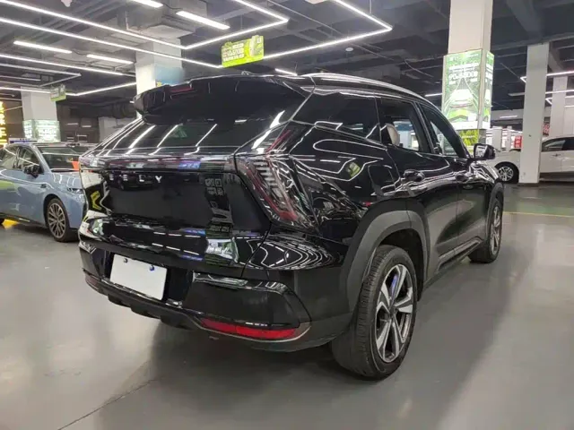 Geely Boyue L — Фото автомобиля 6
