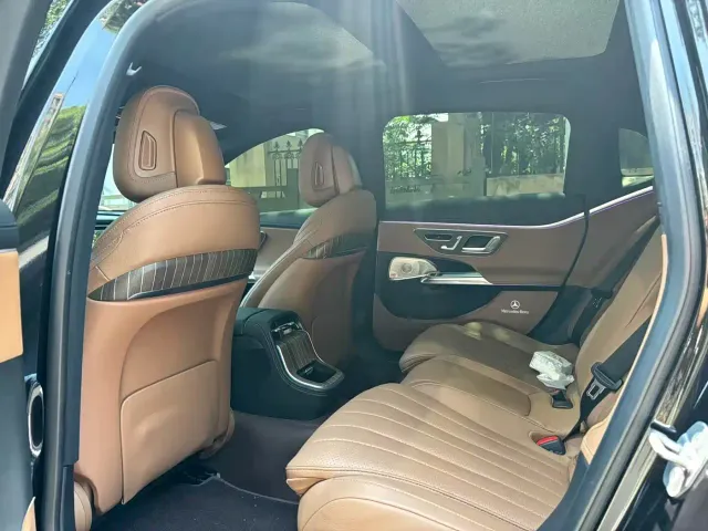 Mercedes-Benz E-Class — Фото автомобиля 9