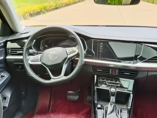 Volkswagen Passat — Фото автомобиля 6