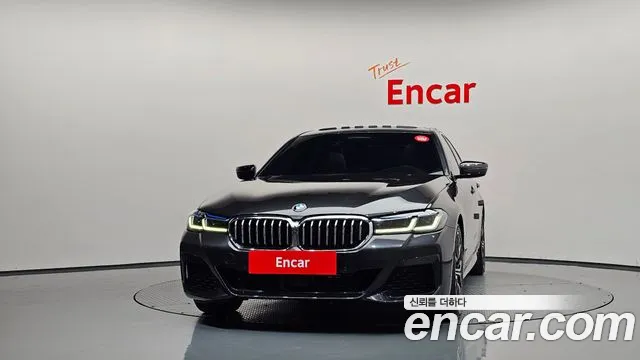 BMW 5 Series G30 — Фото автомобиля 3