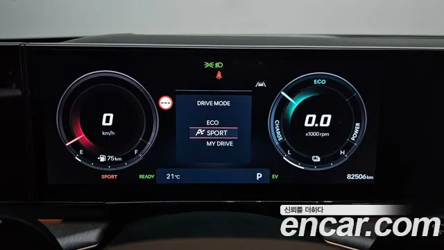 Hyundai Grandeur GN7 — Фото автомобиля 11