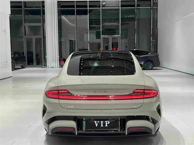 Xiaomi SU7 — Фото автомобиля 7