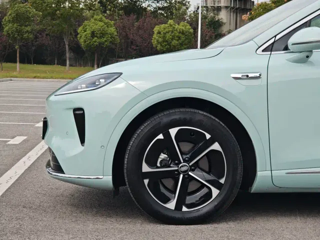 Shangjie SUV — Фото автомобиля 9