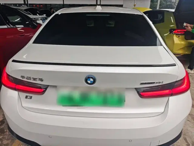 BMW i3 — Фото автомобиля 5