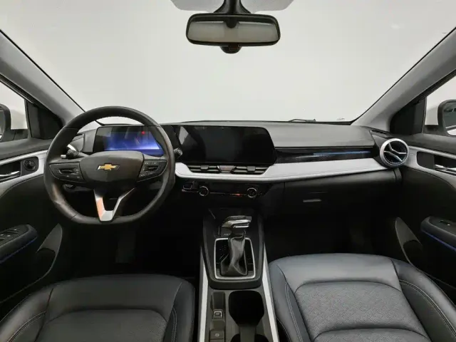 Chevrolet Monza — Фото автомобиля 5