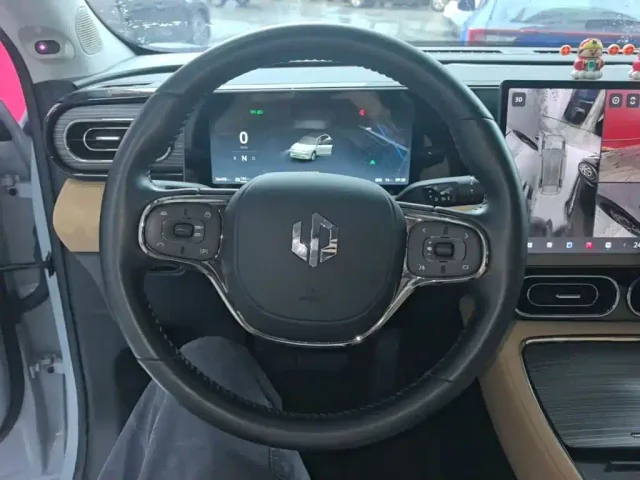 Leapmotor C11 — Фото автомобиля 10