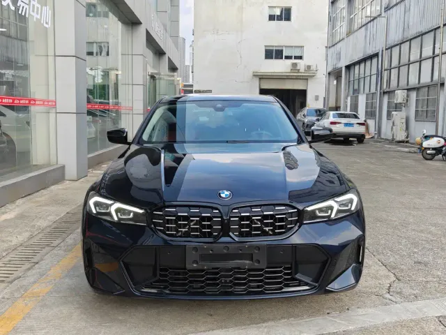 BMW 3 Series — Фото автомобиля 2