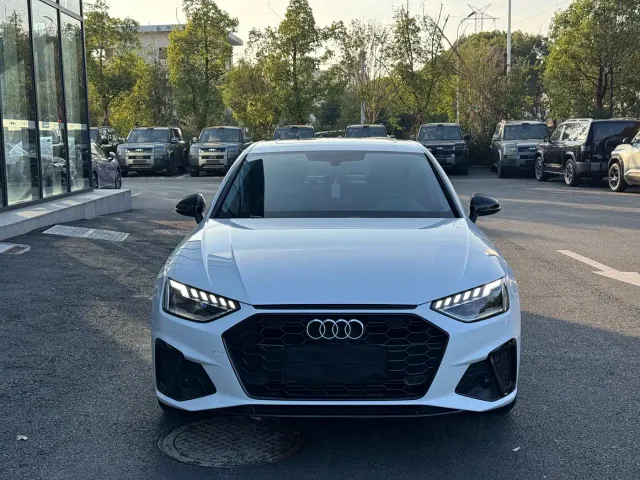 Audi A4L — Фото автомобиля 2