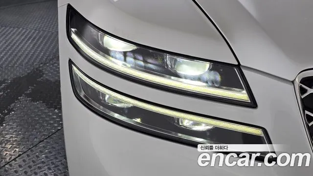 Genesis G80 Бензин 2.5 турбо AWD — Фото автомобиля 22