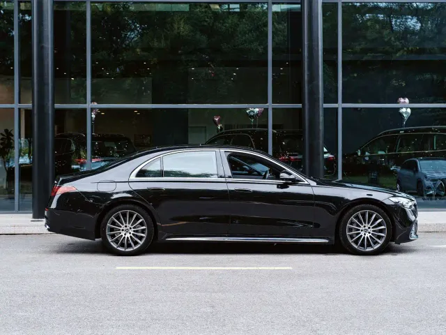 Mercedes-Benz S-Class — Фото автомобиля 3