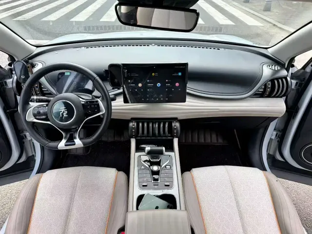 BYD Yuan PLUS — Фото автомобиля 8