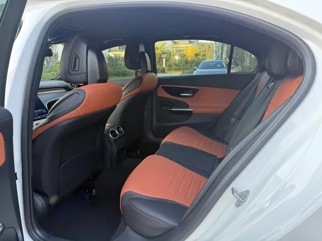 Mercedes-Benz C-Class — Фото автомобиля 6