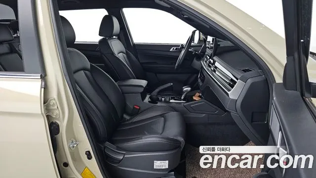 KG_Mobility_Ssangyong Rexton Новый Rexton Sport Дизель 2.2 4WD — Фото автомобиля 11