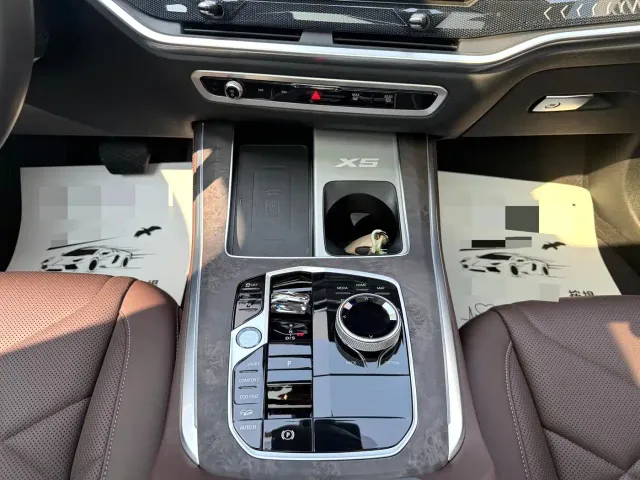 BMW X5 — Фото автомобиля 12