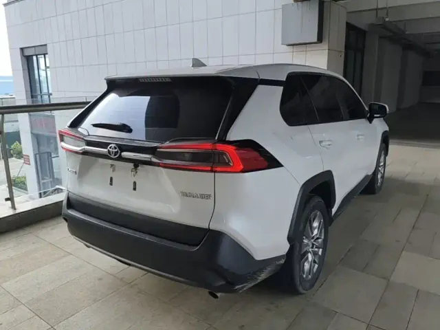 Toyota Wildlander — Фото автомобиля 6