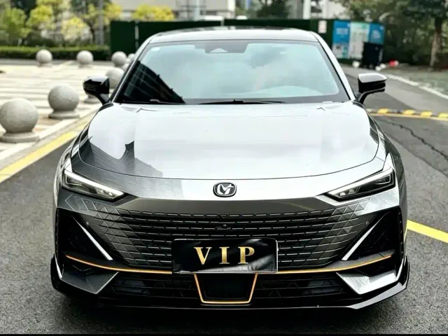 Changan Changan UNI-V 2023 1.5T Sport Edition — Фото автомобиля 2