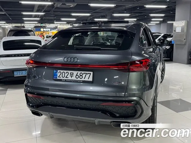 Audi Q5 45 TFSI quattro S Line Black Edition Sportback — Фото автомобиля 2