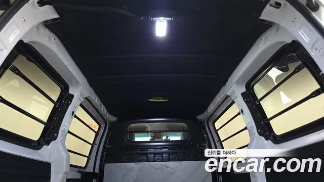 Hyundai Staria — Фото автомобиля 27