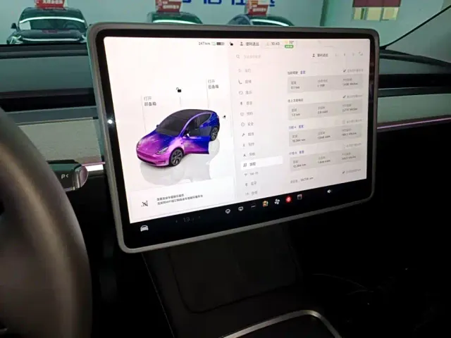 Tesla Model Y — Фото автомобиля 12