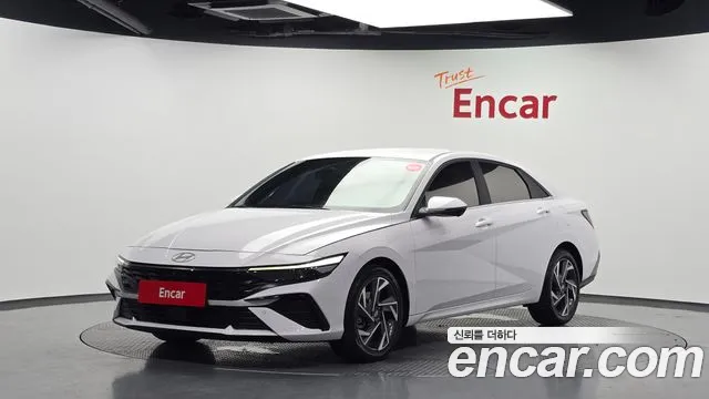 Фотография автомобиля — Hyundai Avante CN7