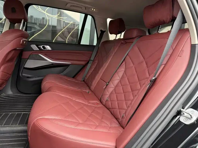 BMW X5 — Фото автомобиля 12