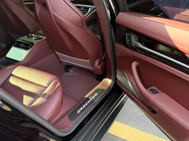 Porsche Panamera — Фото автомобиля 6