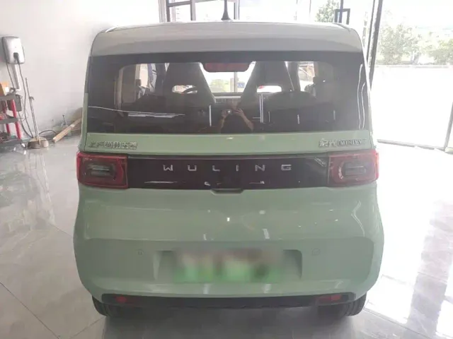Wuling Hongguang Mini EV — Фото автомобиля 5
