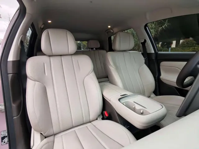 GAC AION UT super — Фото автомобиля 12