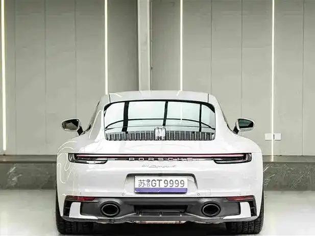 Porsche 911 — Фото автомобиля 6