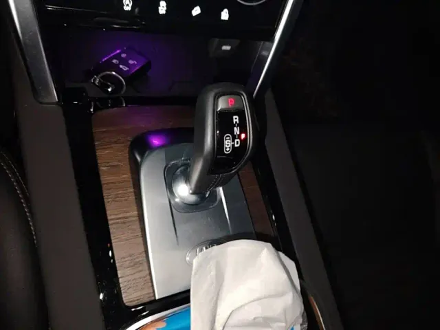 Land Rover Discovery Sport — Фото автомобиля 13