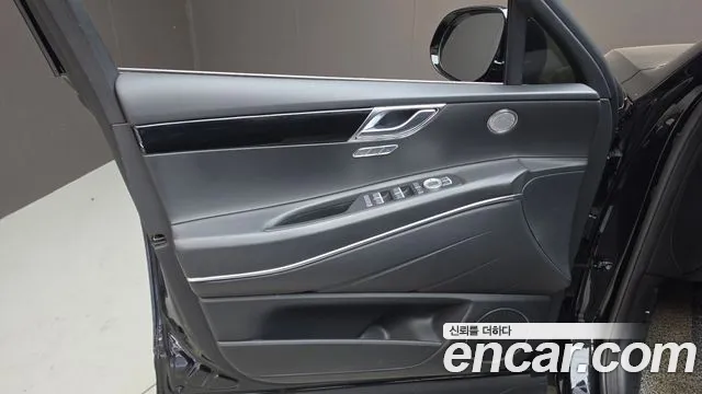 Genesis GV80 — Фото автомобиля 13