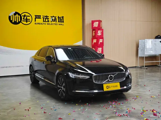 Volvo S90 — Фото автомобиля 2