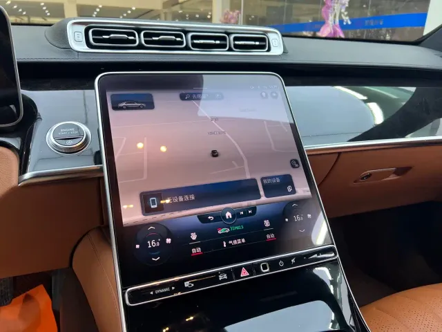 Mercedes-Benz S-Class — Фото автомобиля 16