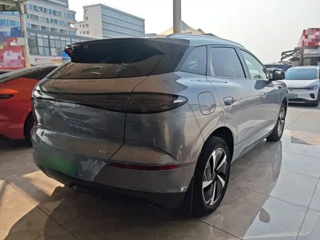 BYD Sealion 06 — Фото автомобиля 6