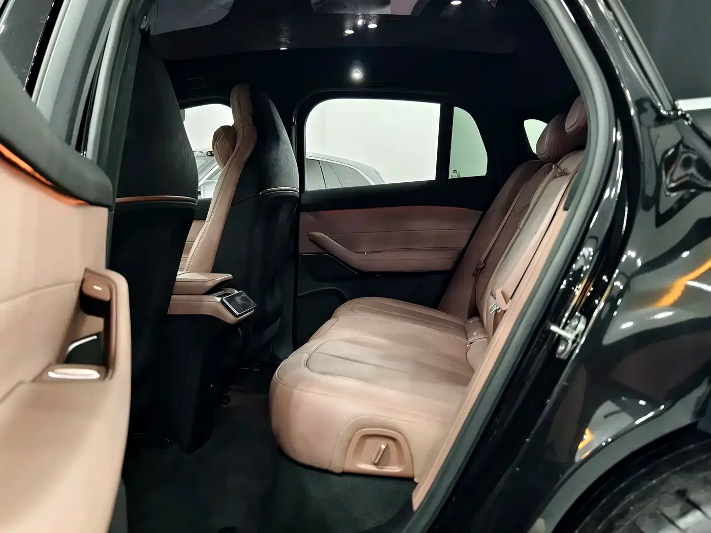 NIO NIO EC6 2024 75kWh — Фото автомобиля 9