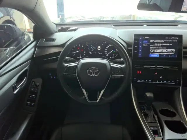 Toyota Avalon — Фото автомобиля 10