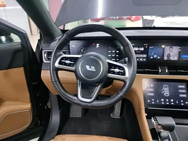 Li Auto ONE — Фото автомобиля 10