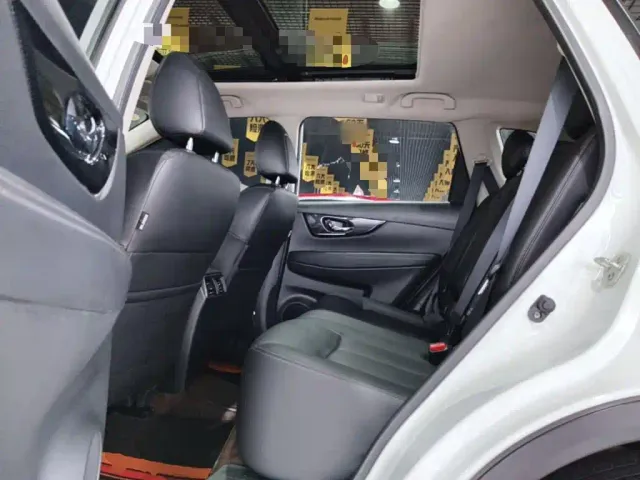 Nissan X-Trail — Фото автомобиля 16