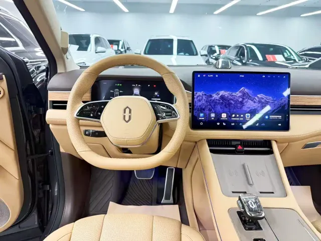 Aito M7 — Фото автомобиля 18