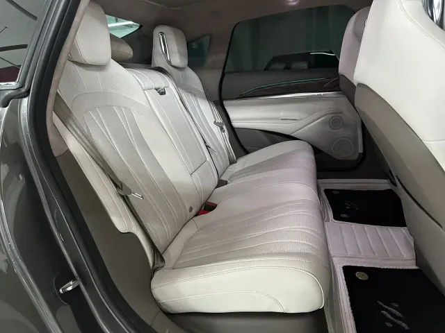 IM Motors L7 — Фото автомобиля 22