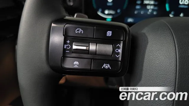 Hyundai Grandeur Grandeur (GN7) 2.5 Бензин 2WD — Фото автомобиля 15