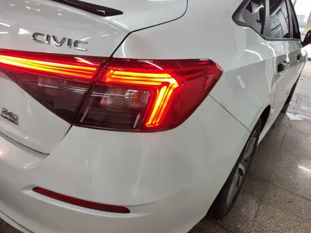 Honda Civic — Фото автомобиля 7