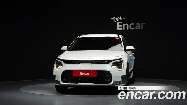Kia Niro — Фото автомобиля 3