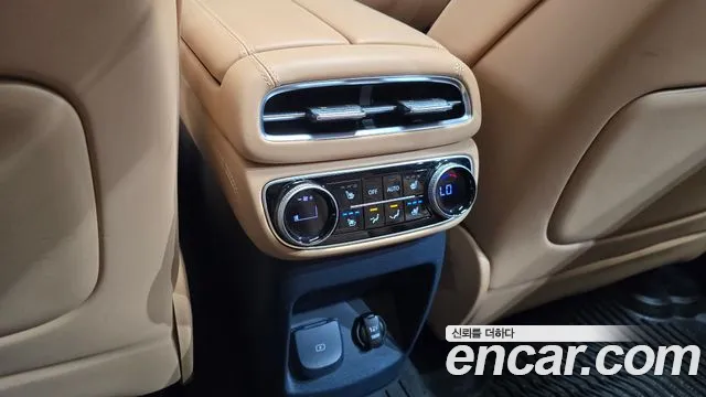 Genesis GV80 — Фото автомобиля 30